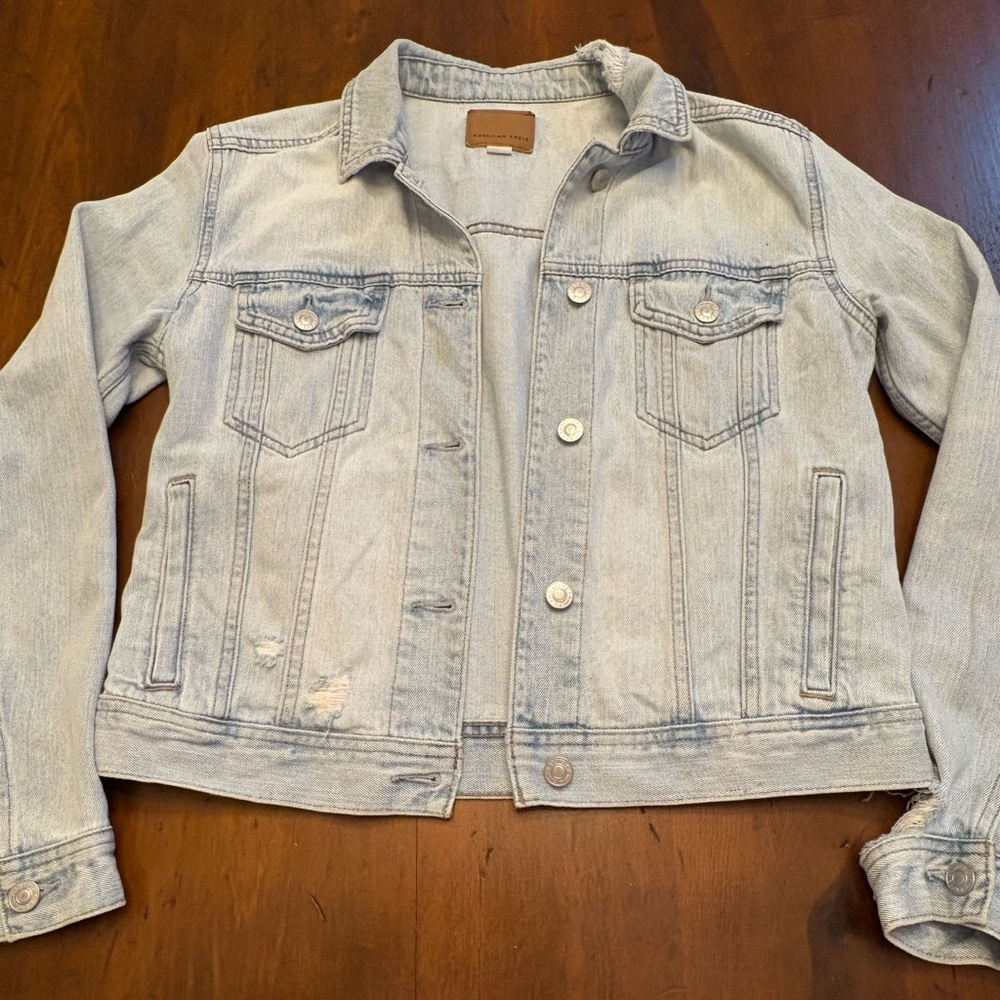 American Eagle Outfitters Light Wash Denim Jacket
